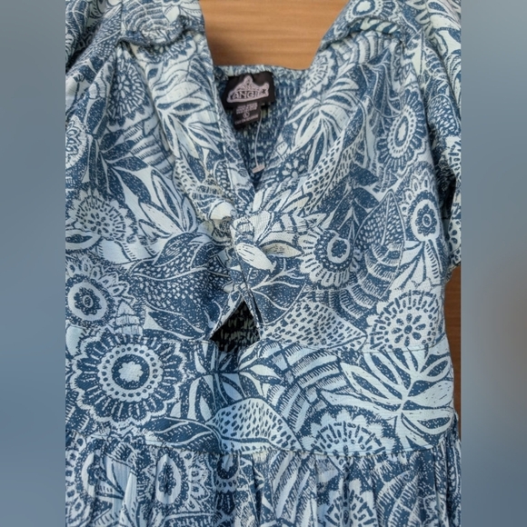 Angie Blue Floral Maxi Dress Size Large (NWT) - Picture 9 of 10